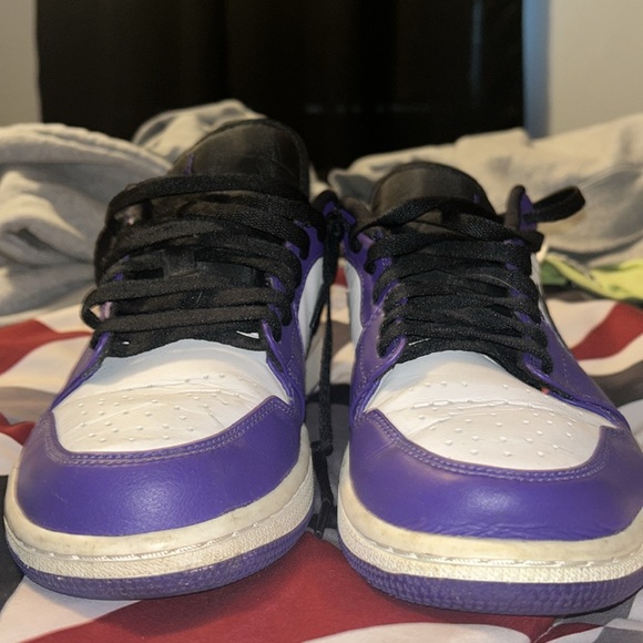 Air Jordan 1 Low Court Purple/Size: 9.5 - Picture 3 of 7
